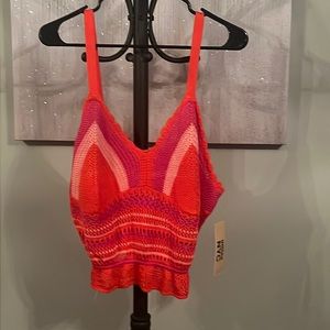 Crocheted XXL tank top with tags.